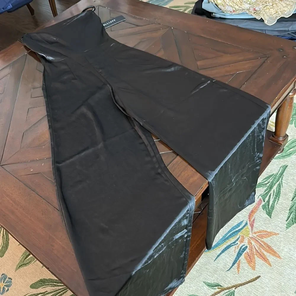 NWT Elliatt - Lydia Jumpsuit - Black - size XS - Picture 8 of 10